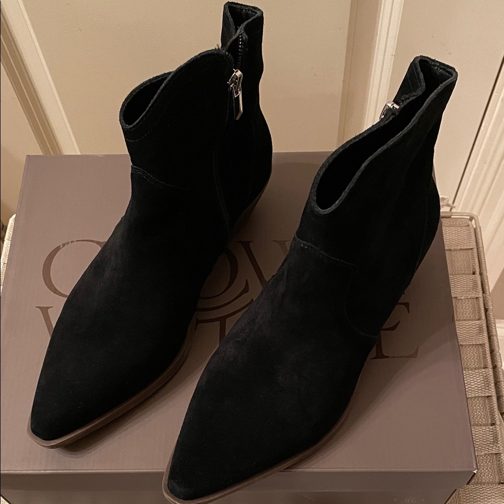 Crown Vintage Elegant Black Ankle Booties - Picture 2 of 5